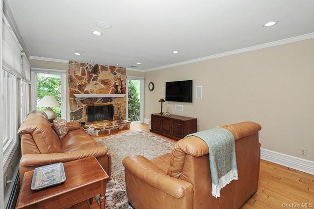 39 Tamara Court, Melville, NY 11747