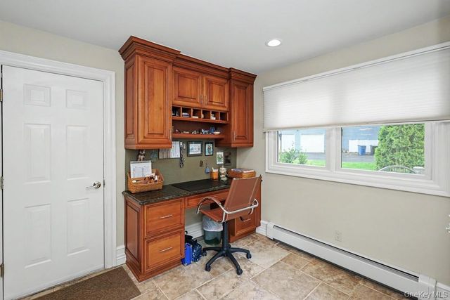 39 Tamara Court, Melville, NY 11747
