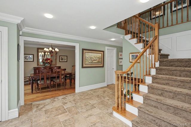 39 Tamara Court, Melville, NY 11747
