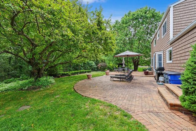 39 Tamara Court, Melville, NY 11747