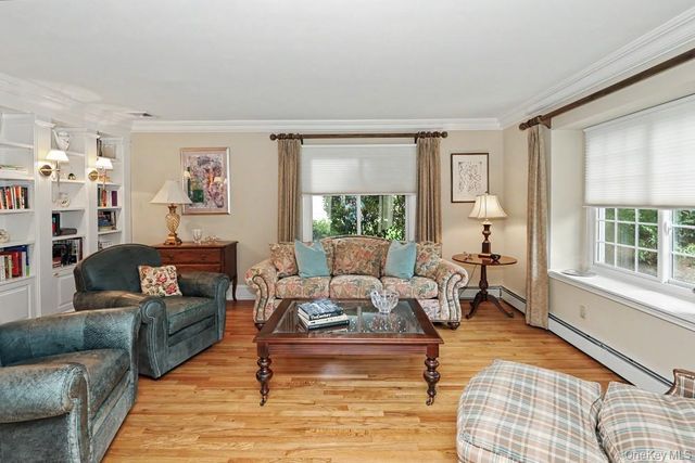 39 Tamara Court, Melville, NY 11747