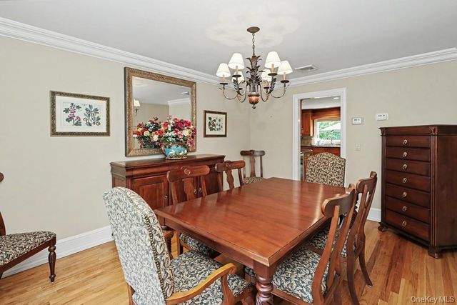 39 Tamara Court, Melville, NY 11747