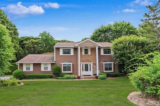 39 Tamara Court, Melville, NY 11747