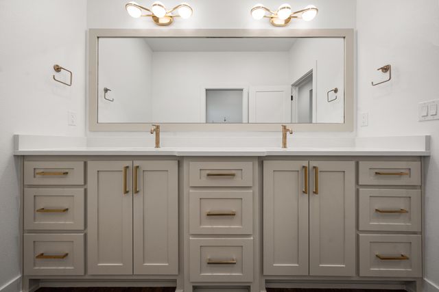 1150 E Hayes, New Home, TX 79383