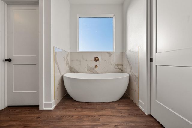 1150 E Hayes, New Home, TX 79383