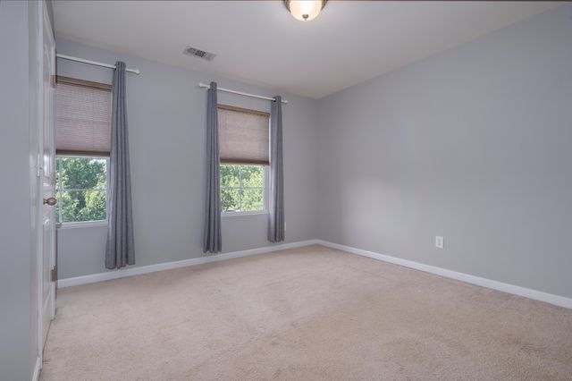 1433 Riverbrook Dr, Hermitage, TN 37076