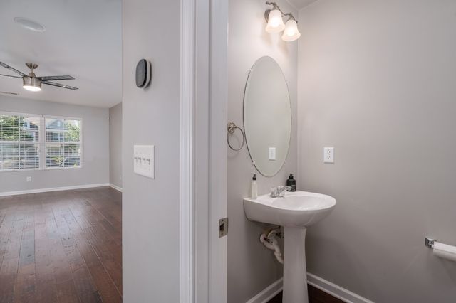 1433 Riverbrook Dr, Hermitage, TN 37076