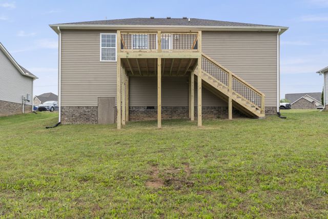 631 Berry Cir, Springfield, TN 37172