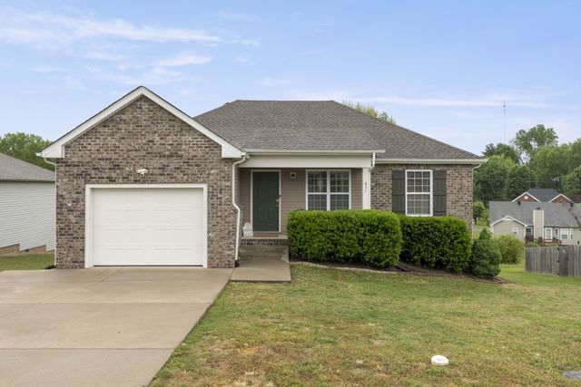 631 Berry Cir, Springfield, TN 37172