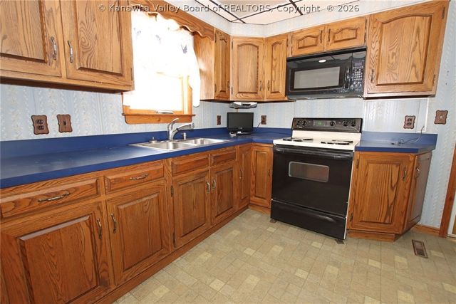 205 Marshall Avenue, Dunbar, WV 25064