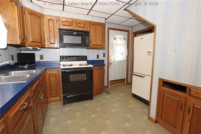 205 Marshall Avenue, Dunbar, WV 25064