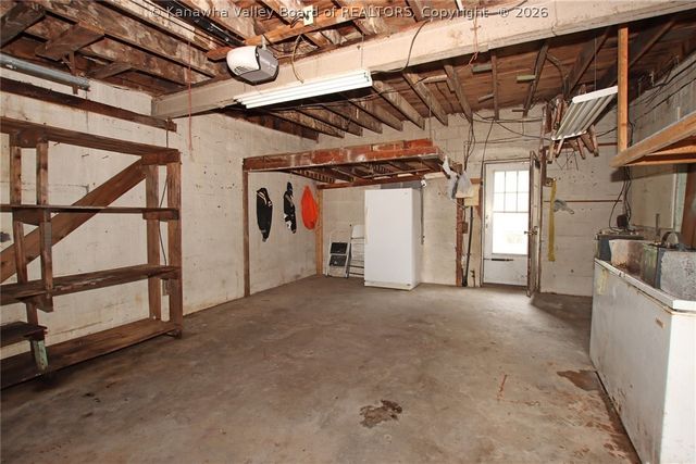 205 Marshall Avenue, Dunbar, WV 25064