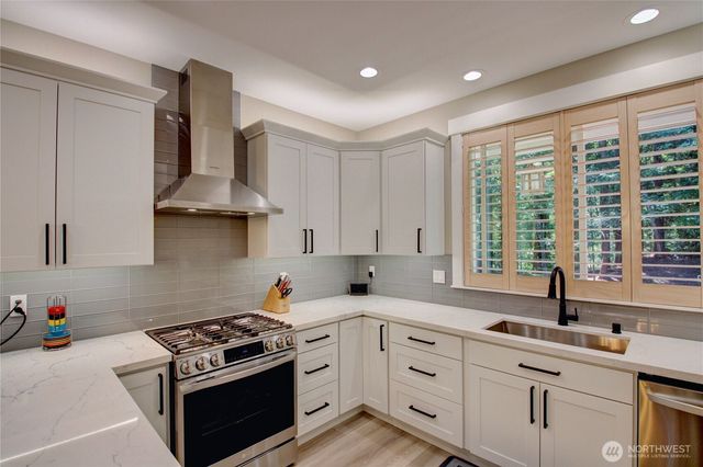 3 Topper Drive, Bellingham, WA 98229