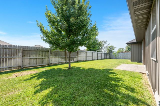 822 S Eastridge Avenue, Nixa, MO 65714
