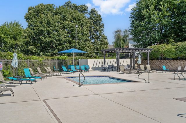 822 S Eastridge Avenue, Nixa, MO 65714