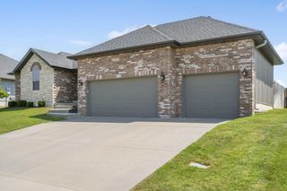 822 S Eastridge Avenue, Nixa, MO 65714