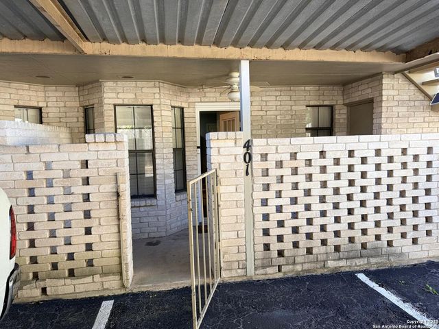 8415 Fredericksburg Rd Apt 401, San Antonio, TX 78229