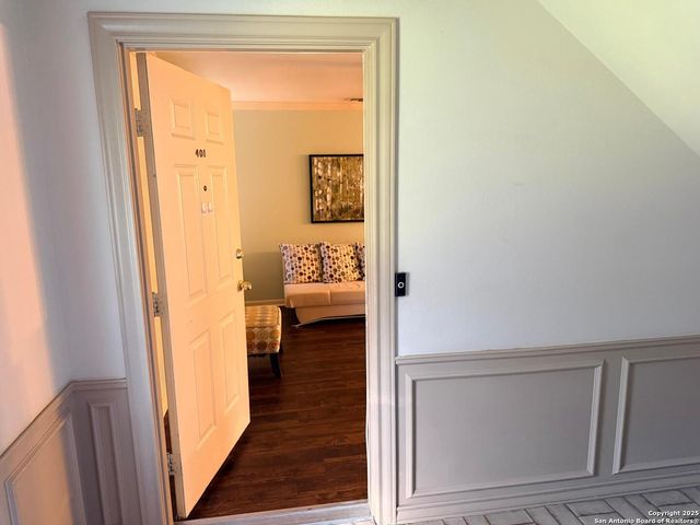 8415 Fredericksburg Rd Apt 401, San Antonio, TX 78229
