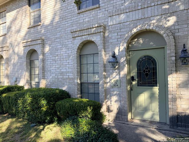 8415 Fredericksburg Rd Apt 401, San Antonio, TX 78229