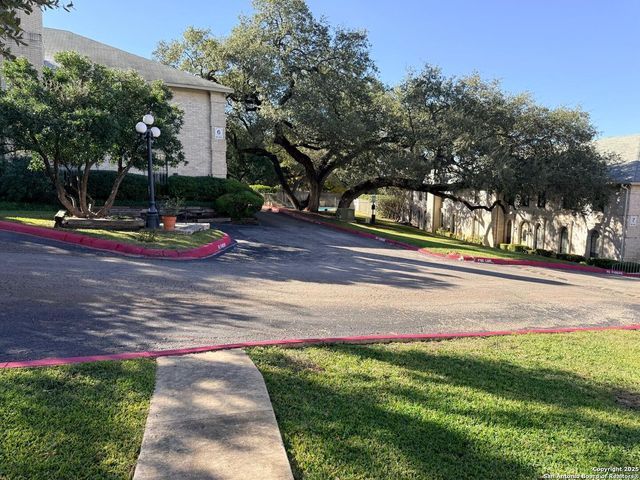 8415 Fredericksburg Rd Apt 401, San Antonio, TX 78229