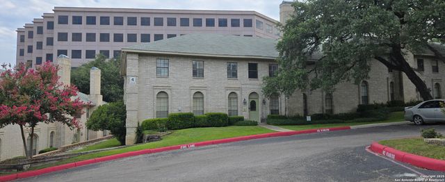 8415 Fredericksburg Rd Apt 401, San Antonio, TX 78229