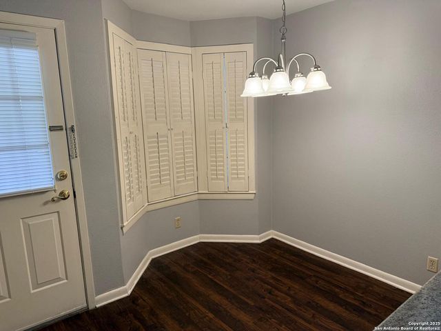 8415 Fredericksburg Rd Apt 401, San Antonio, TX 78229