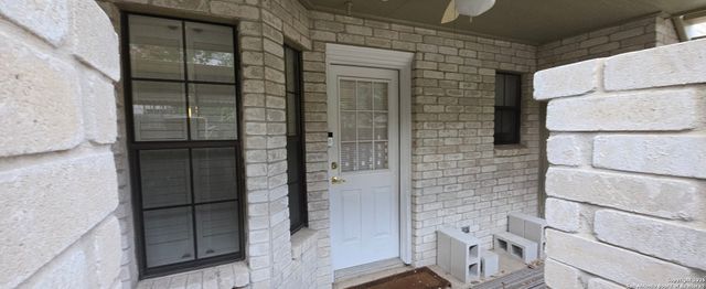 8415 Fredericksburg Rd Apt 401, San Antonio, TX 78229