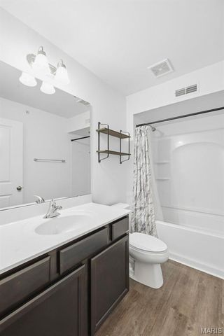 321 Bordeaux Way, St Peters, MO 63376