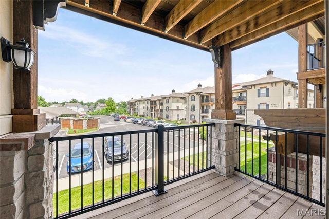 321 Bordeaux Way, St Peters, MO 63376
