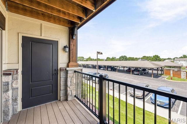 321 Bordeaux Way, St Peters, MO 63376