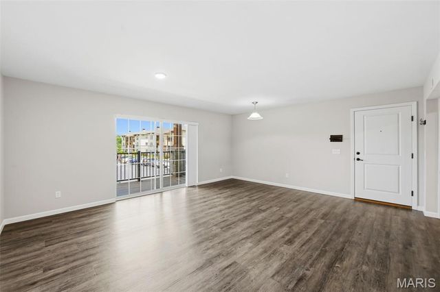 321 Bordeaux Way, St Peters, MO 63376