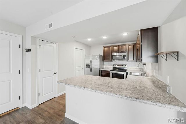 321 Bordeaux Way, St Peters, MO 63376