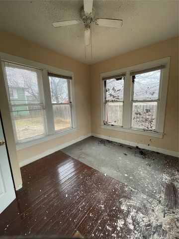 512 NW 5th Street, Mineral Wells, TX 76067