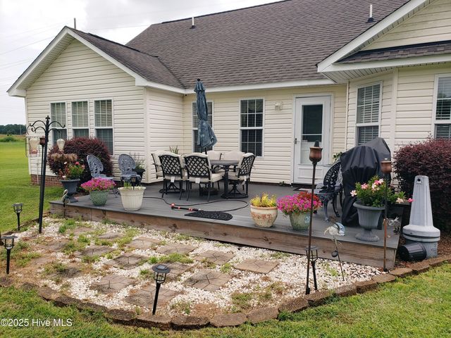 11061 Peacock Road, Chadbourn, NC 28431