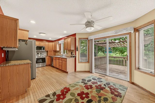 931 Pine Court NE, Pine Island, MN 55963
