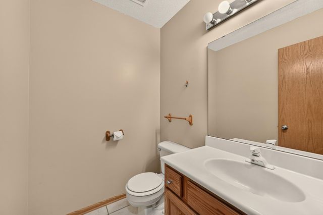 931 Pine Court NE, Pine Island, MN 55963