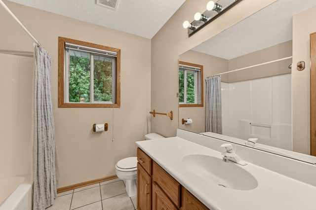 931 Pine Court NE, Pine Island, MN 55963
