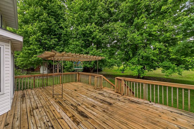 931 Pine Court NE, Pine Island, MN 55963