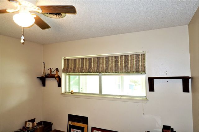 128 Granby Pl, Portland, TX 78374
