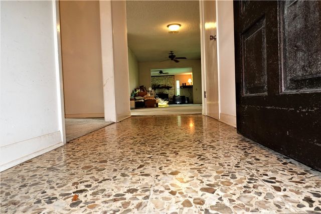 128 Granby Pl, Portland, TX 78374