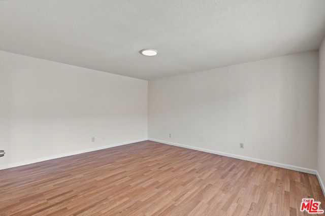 7704 S Grand Avenue, Los Angeles, CA 90003