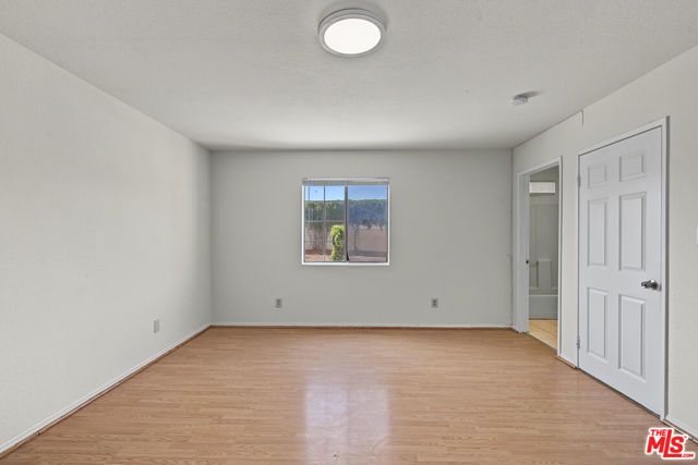 7704 S Grand Avenue, Los Angeles, CA 90003