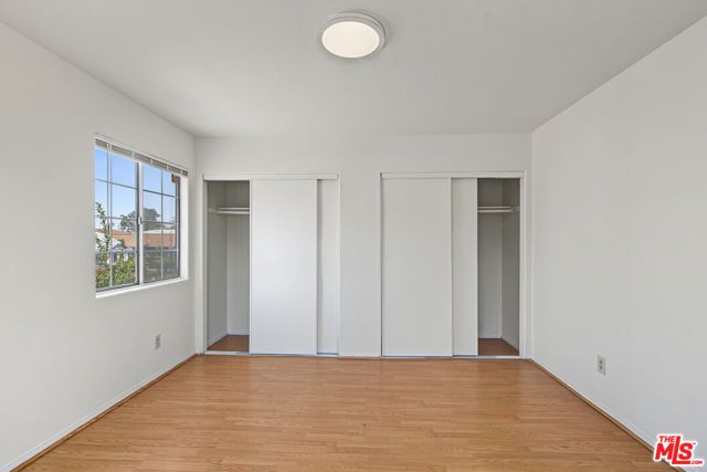 7704 S Grand Avenue, Los Angeles, CA 90003