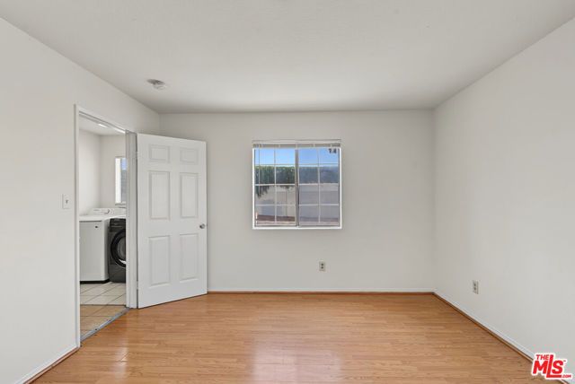 7704 S Grand Avenue, Los Angeles, CA 90003