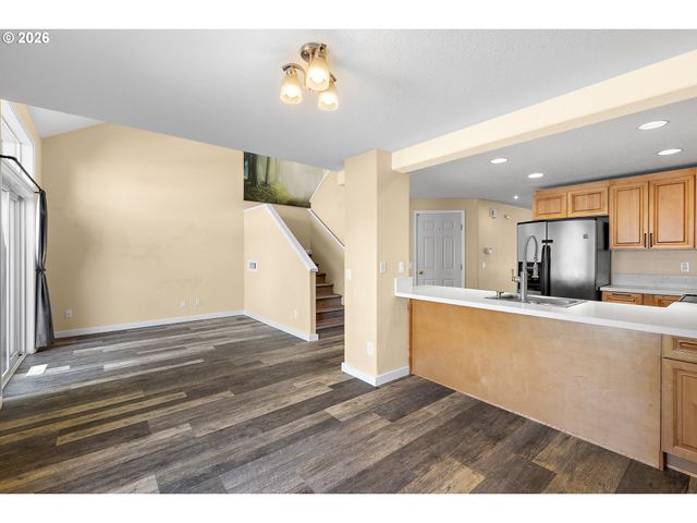 18267 Sw LONGACRE St, Beaverton, OR 97003