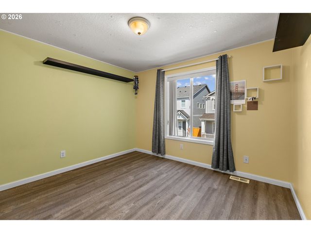 18267 Sw LONGACRE St, Beaverton, OR 97003