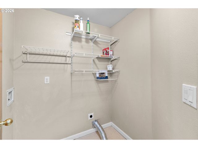 18267 Sw LONGACRE St, Beaverton, OR 97003