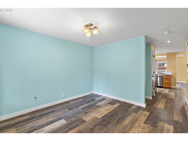 18267 Sw LONGACRE St, Beaverton, OR 97003