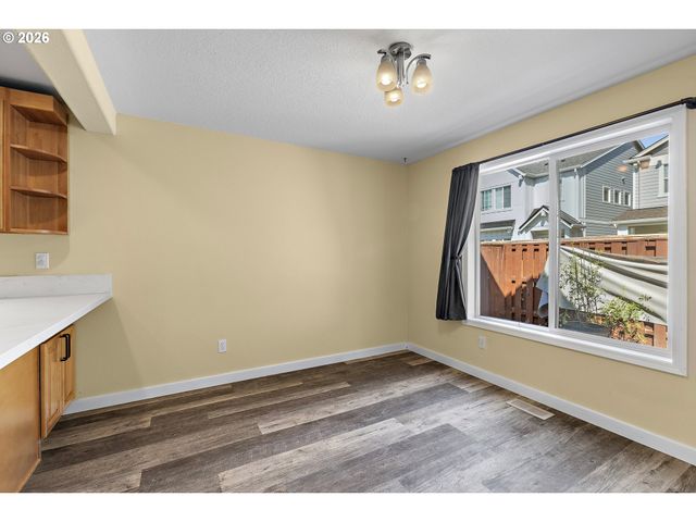 18267 Sw LONGACRE St, Beaverton, OR 97003