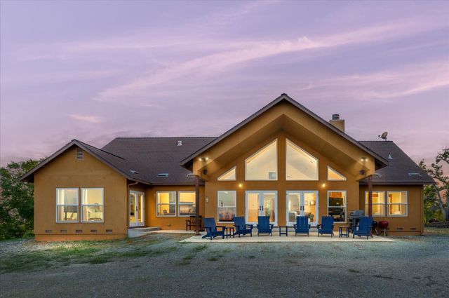 6399 Filly Ln, Angels Camp, CA 95222